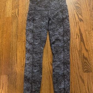 EUC Lululemon fast and free leggings